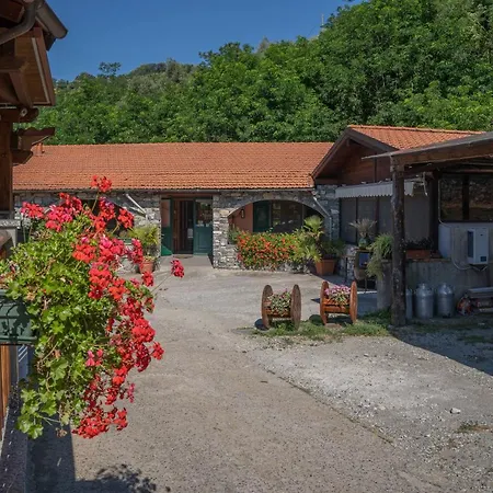 01234 - Agriturismo La Marpea, Esperienza In Mezzo Alla Natura E Al Cibo Tipico Italiano Terisso