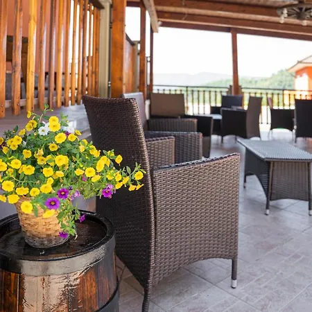 01234 - Agriturismo La Marpea, Esperienza In Mezzo Alla Natura E Al Cibo Tipico Italiano Feriegård