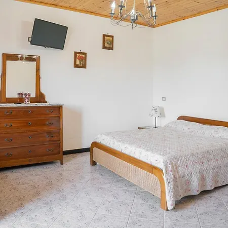 01234 - Agriturismo La Marpea, Esperienza In Mezzo Alla Natura E Al Cibo Tipico Italiano