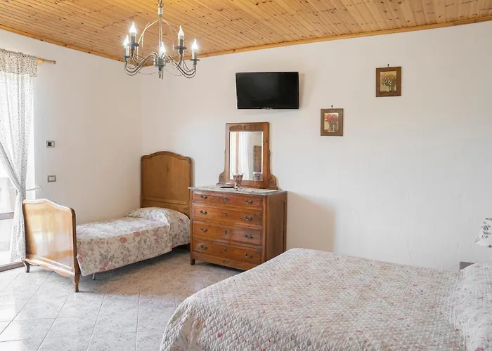 Farm stay 01234 - Agriturismo La Marpea, Esperienza In Mezzo Alla Natura E Al Cibo Tipico Italiano *