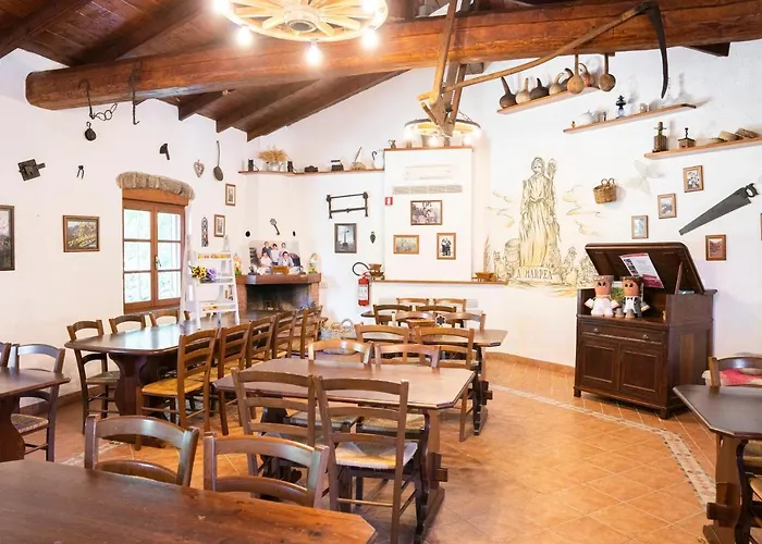 01234 - Agriturismo La Marpea, Esperienza In Mezzo Alla Natura E Al Cibo Tipico Italiano