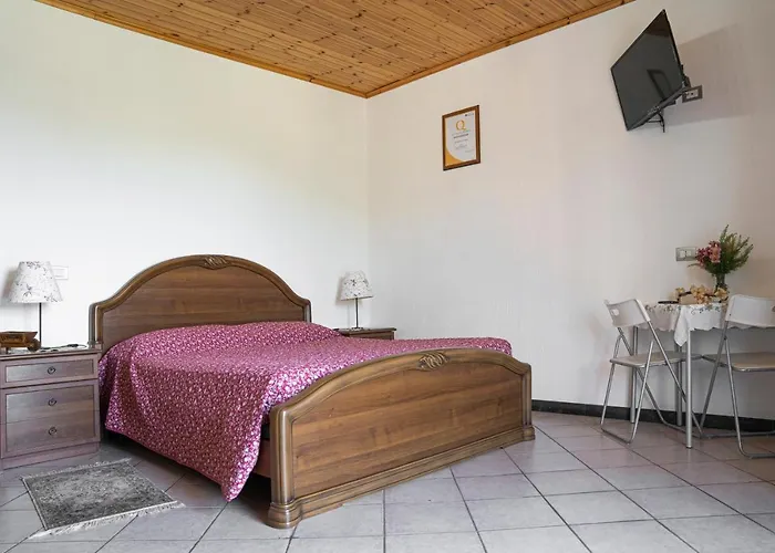 01234 - Agriturismo La Marpea, Esperienza In Mezzo Alla Natura E Al Cibo Tipico Italiano