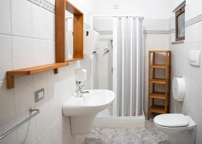 01234 - Agriturismo La Marpea, Esperienza In Mezzo Alla Natura E Al Cibo Tipico Italiano